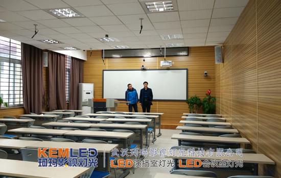 【KEMLED】華中師范大學(xué)錄播教室實景圖