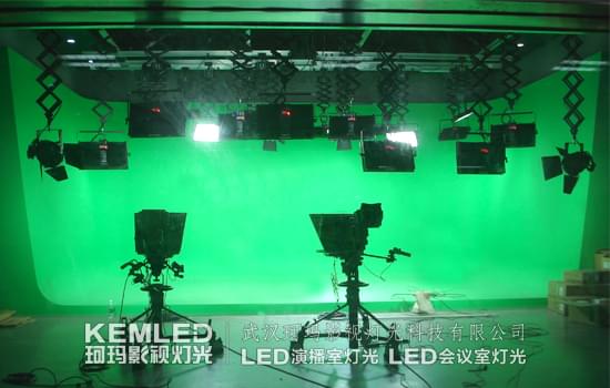 長沙電視臺政法頻道虛擬演播室燈光實(shí)景圖